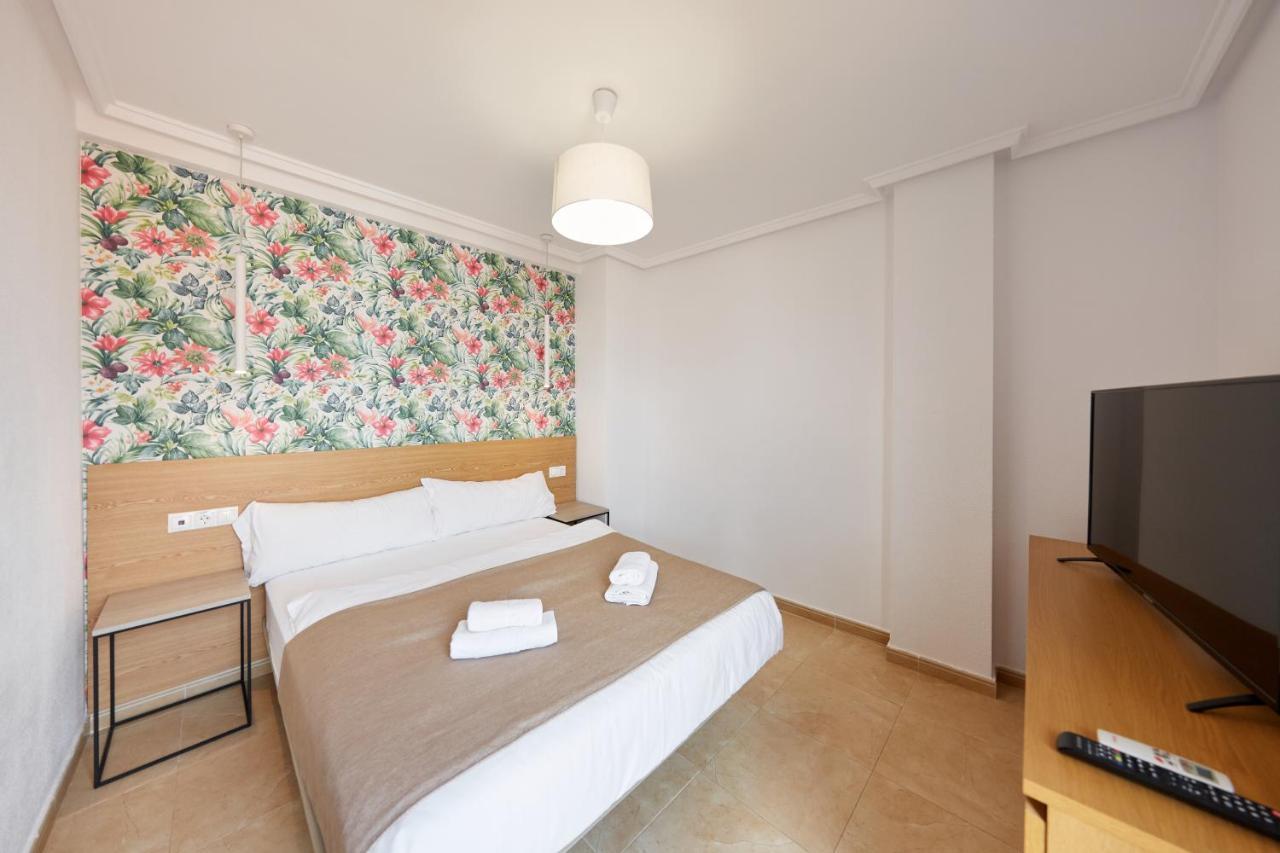 Apartamentos Wayteko 阿利坎特 外观 照片
