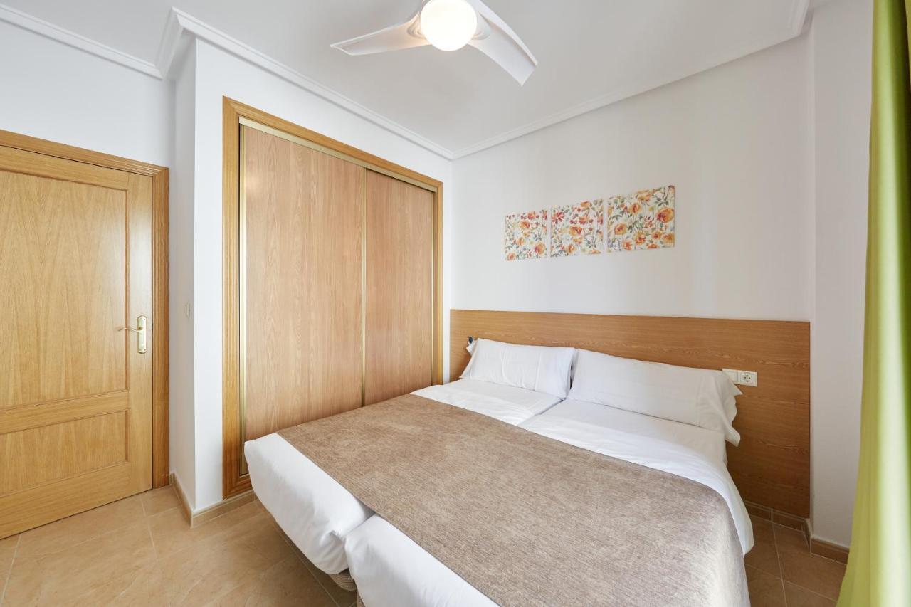 Apartamentos Wayteko 阿利坎特 外观 照片