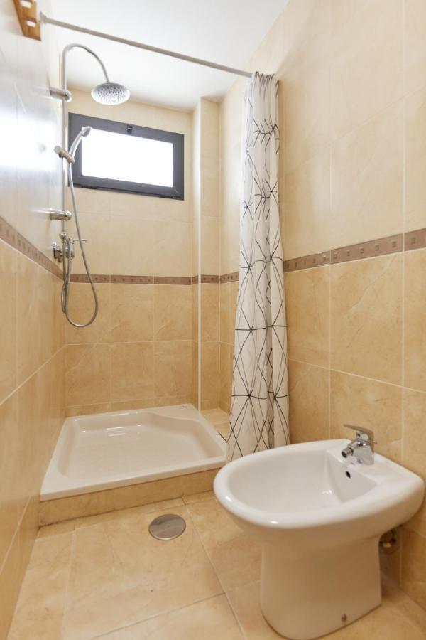 Apartamentos Wayteko 阿利坎特 外观 照片